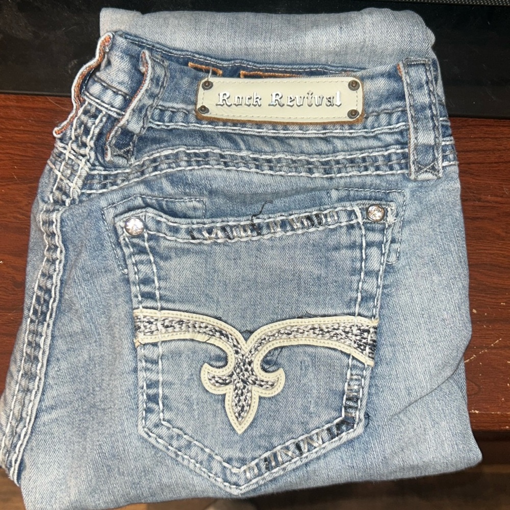 Rock Revival Crop Jeans
